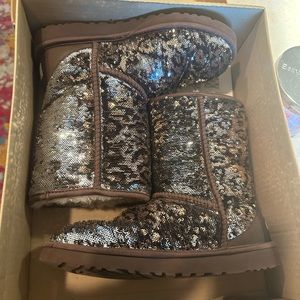 Limited edition UGG Australia boots. Size 8. EXCELLENT CONDITION!